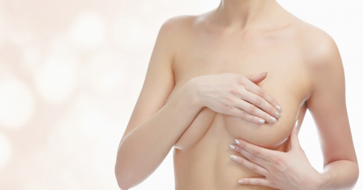 Massage ngực giúp mẹ cải thiện căng tức sữa